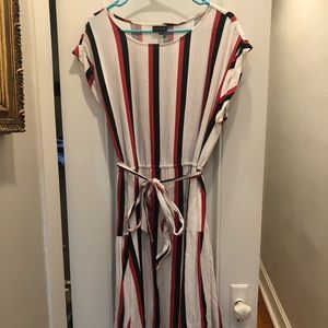 Red/black/white linen-type dress